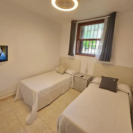 Fayser 108 Beachfront With Direct Pool Access From Terrace *