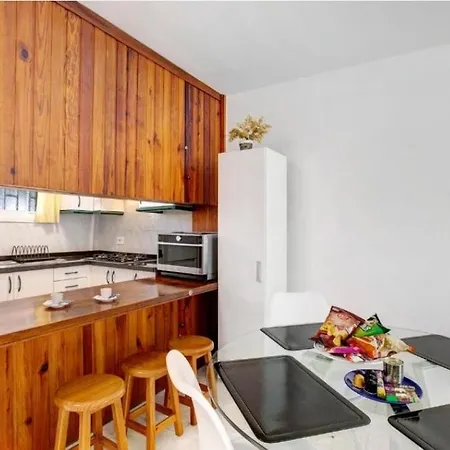 Fayser 108 Beachfront With Direct Pool Access From Terrace